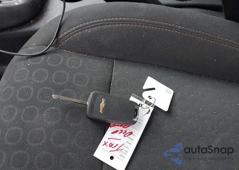 2017 Chevrolet Trax Ls z USA, uszkodzony, nr VIN KL7CJNSB1HB057777